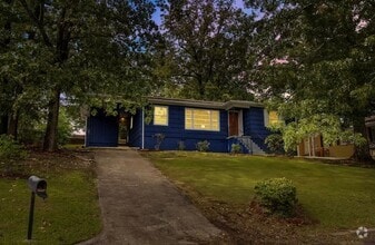 Building Photo - Cozy and Newly Renovated 3 Bedroom 1 Bath ...