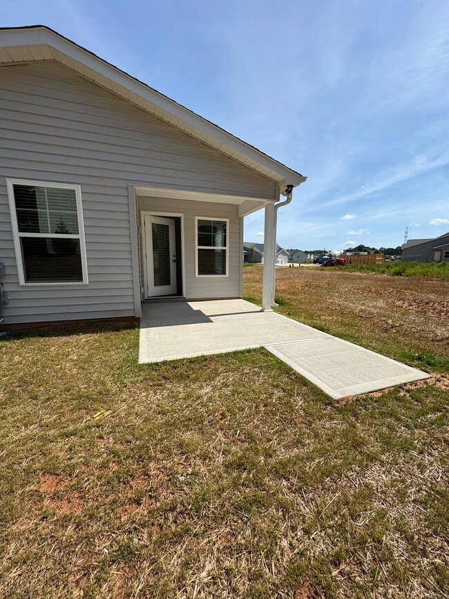 Building Photo - 133 Brawley Villas Pl