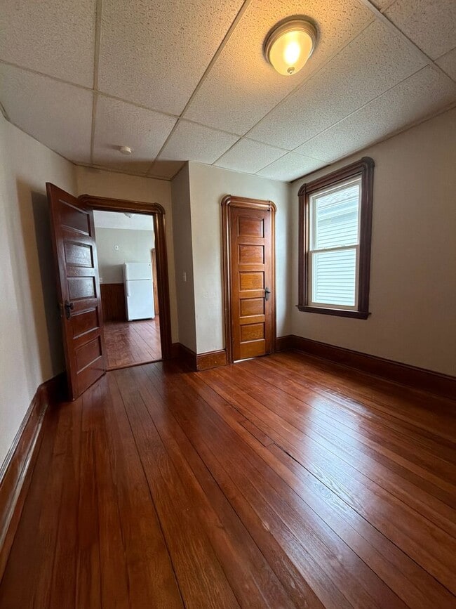 Building Photo - 46 Princeton St