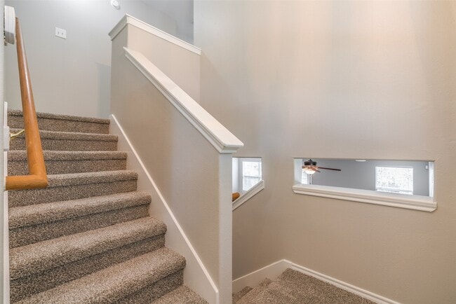 Building Photo - 34 Marble Rock Pl