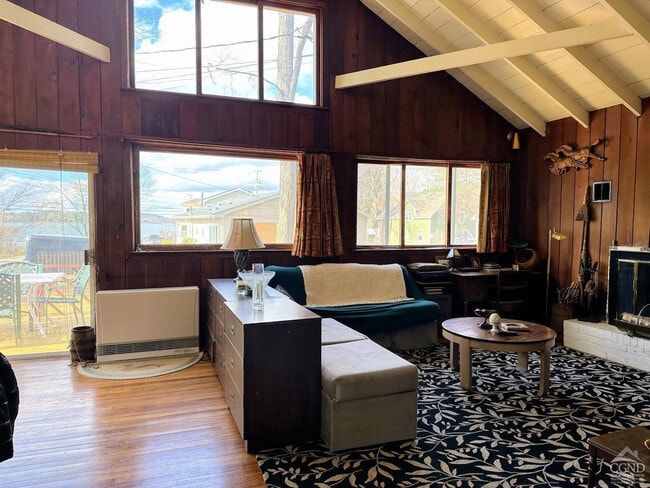 Building Photo - 9 Washington Dr