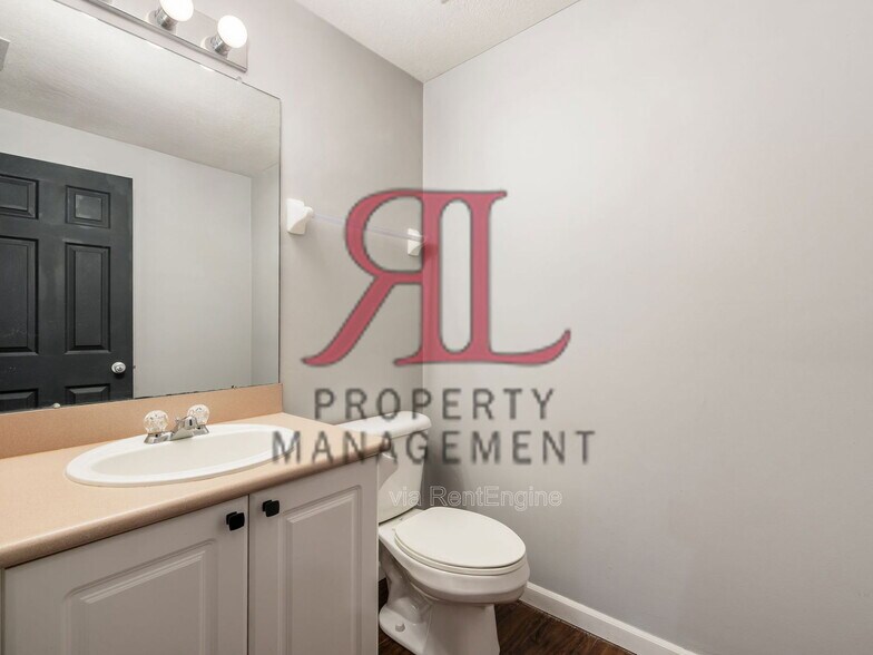 Building Photo - 6071 Phar Lap Dr