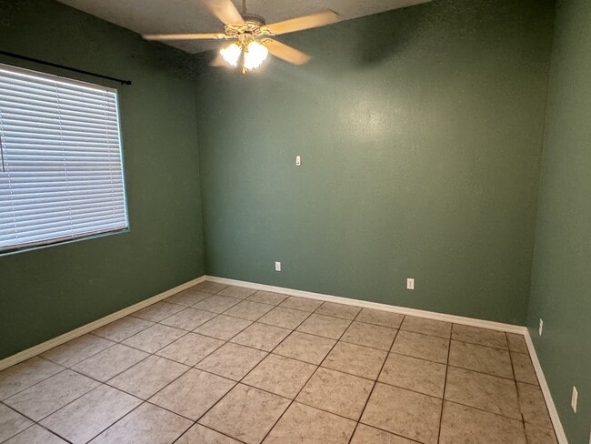 Building Photo - 10100 E Agua Vista Way