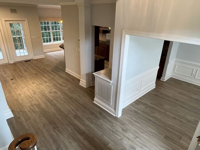 Building Photo - Refreshed 4 Bed home in Ballantyne