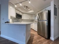 Building Photo - 8323 Lake Dr