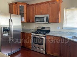 Building Photo - 150 S 152nd St