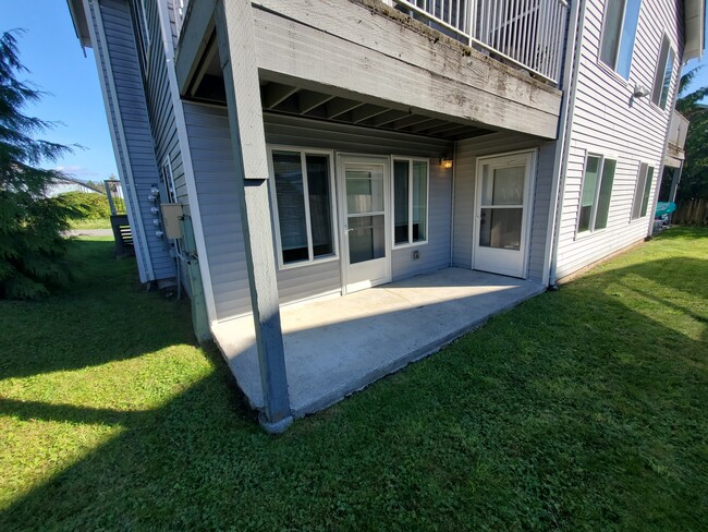 Rear Patio - 1724 Texas St