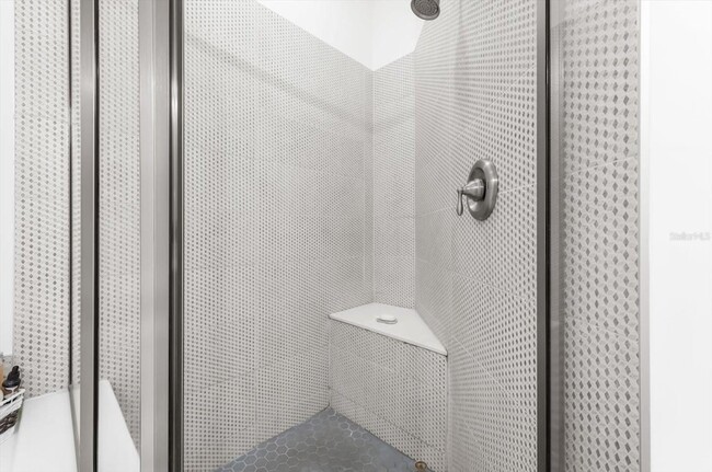 Building Photo - 4500 Streamside Ct