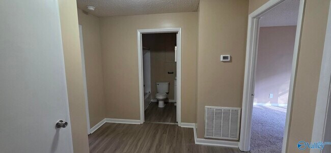 Building Photo - 2108 Hill St NW