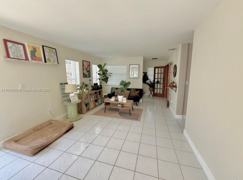 Building Photo - 16262 SW 139th Ct