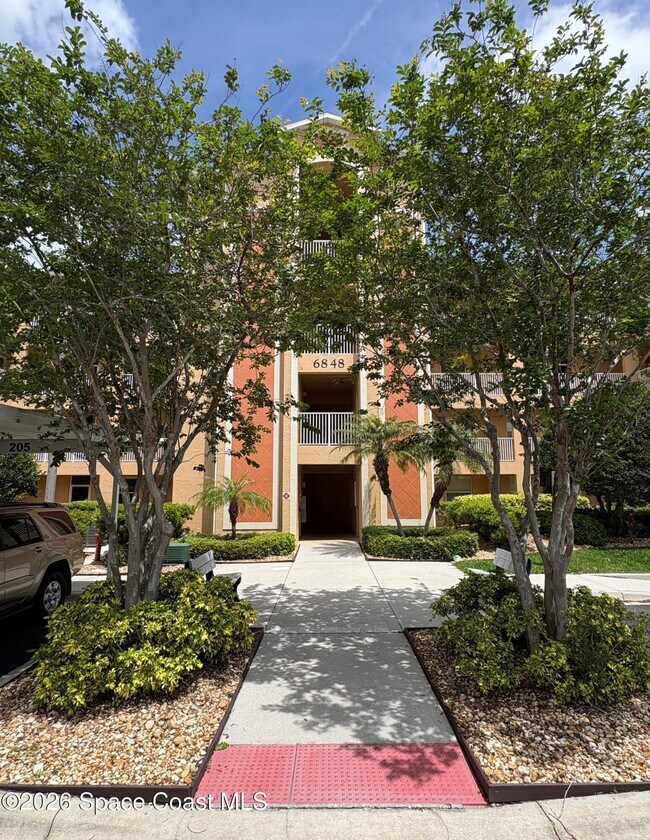 Building Photo - 6848 Toland Dr