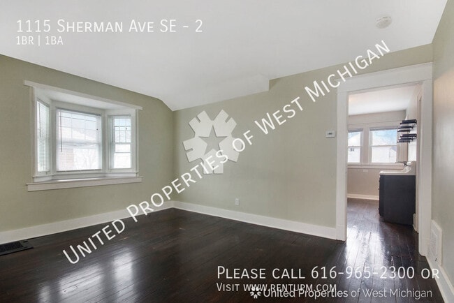 Building Photo - Available Now | Spacious One Bedroom Apart...