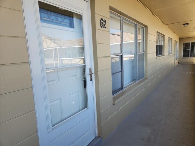 Building Photo - 2464 Australia Way E