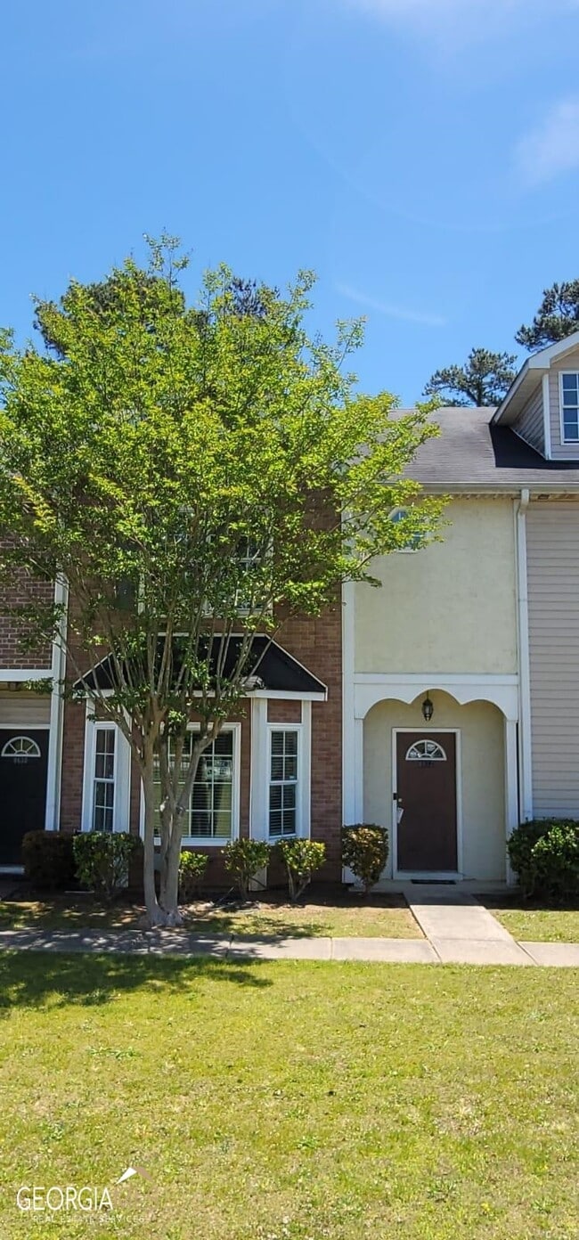 Building Photo - 8632 Thomas Rd