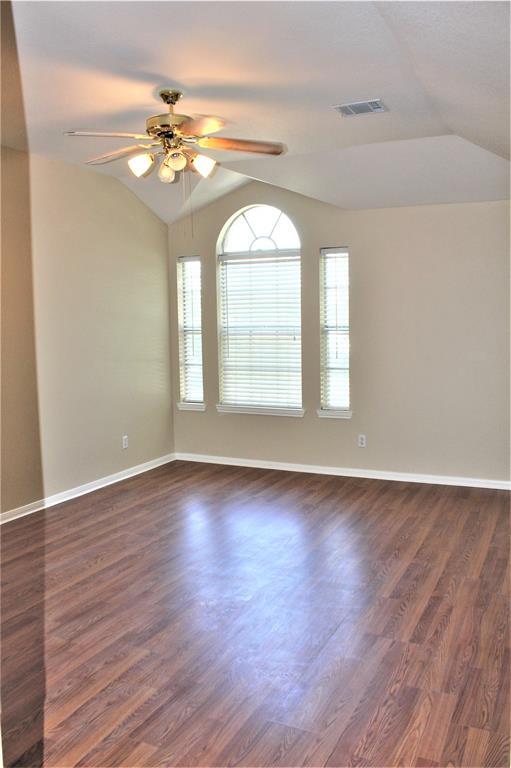 Building Photo - 2011 Lantana Dr