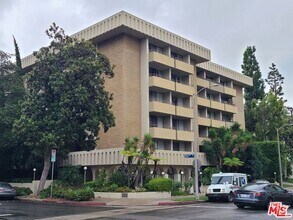 Building Photo - 1300 Midvale Ave