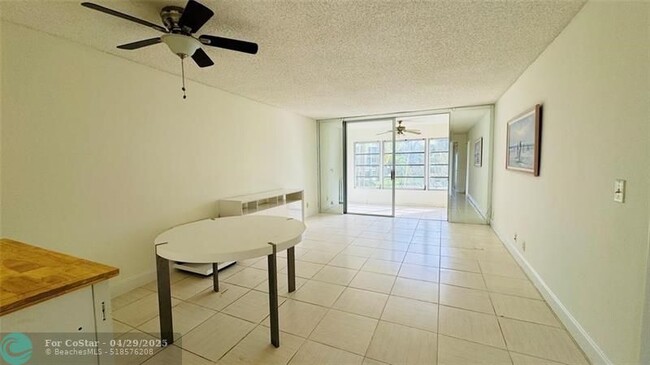 Building Photo - 6700 Royal Palm Blvd