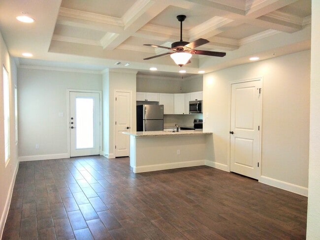 Building Photo - *COMING SOON* 3BR / 2.5BA Home | Fenced Backyard, Garage & Stainless Appliances!