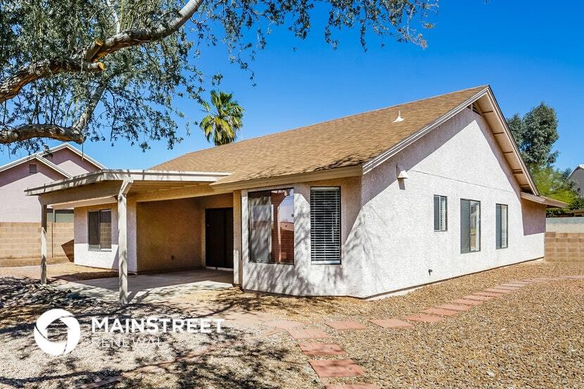 Building Photo - 8991 N Brimstone Way