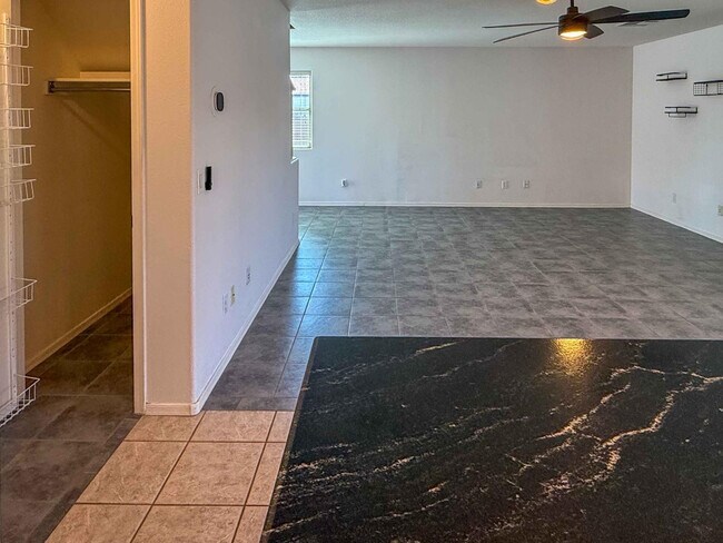 Building Photo - 3103 W Zachary Dr