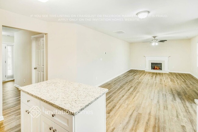 Building Photo - 7029 Honey Tree Ln