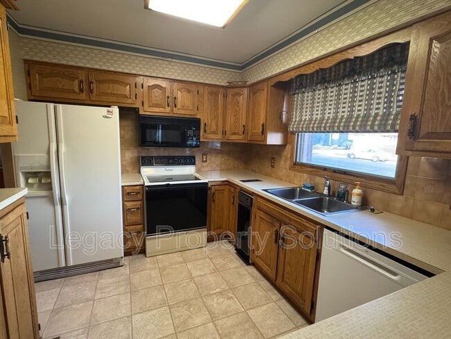 Building Photo - 1046 N 29th St