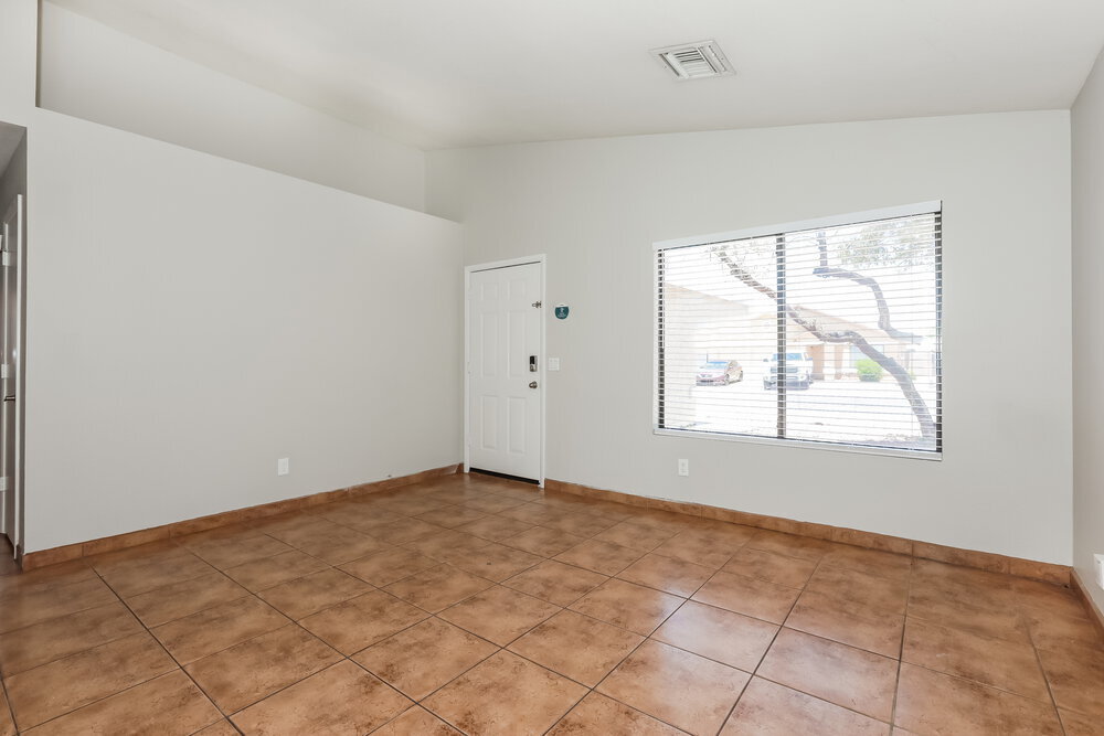 Building Photo - 8515 W Elm St