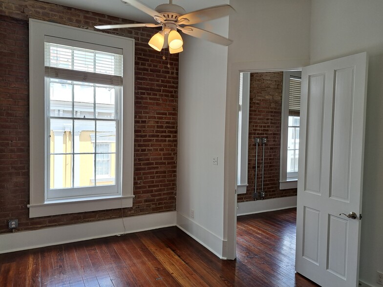 Building Photo - 206 Decatur St