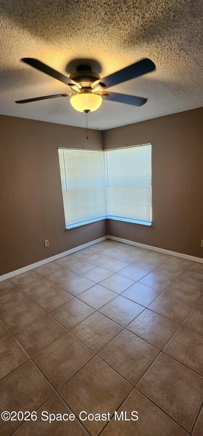 Building Photo - 2109 Hidden Grove Ln