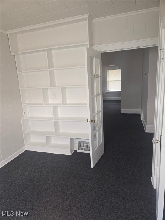 Building Photo - 10002 Parkview Ave