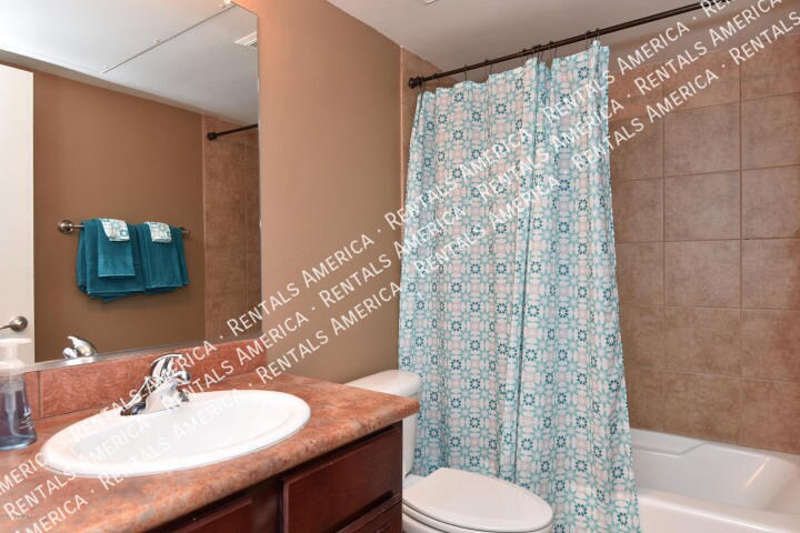 Building Photo - 10115 E Mountain View Rd