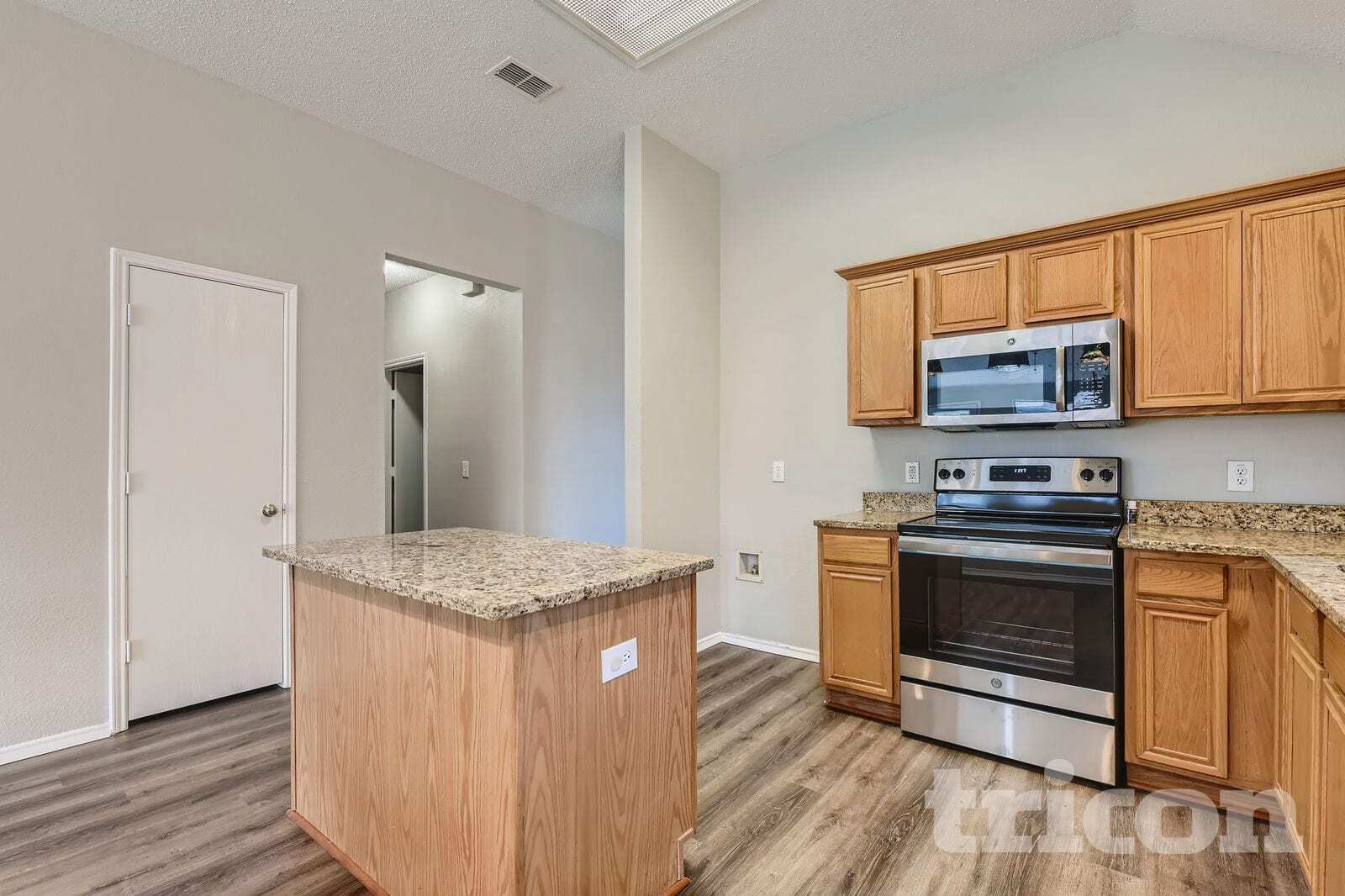 Building Photo - 4429 Spanish Oak Cir