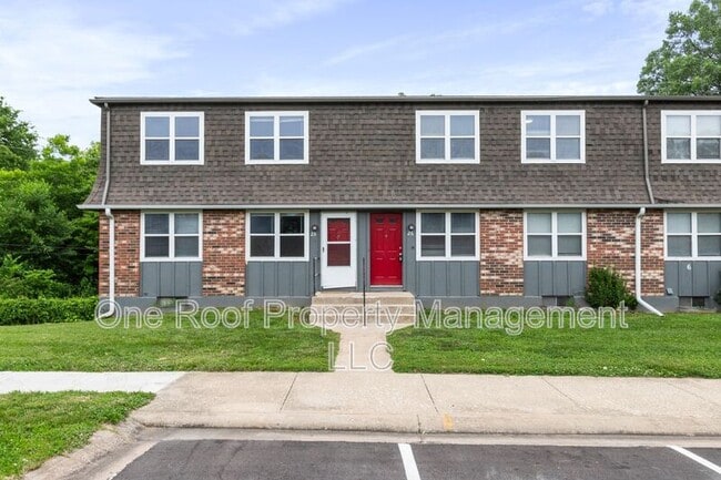 Building Photo - 701 Linwood Dr