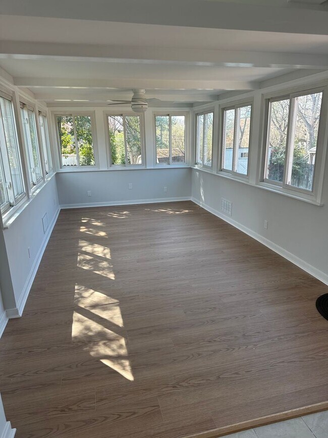 Building Photo - Renovated 3 bedroom 1 bath brick ranch