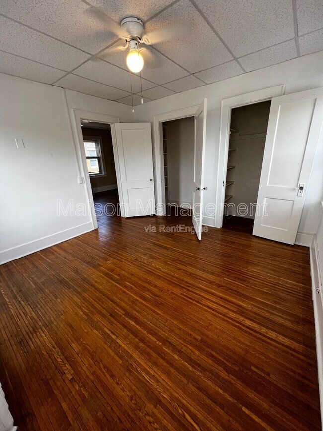 Building Photo - 1625 East Ave