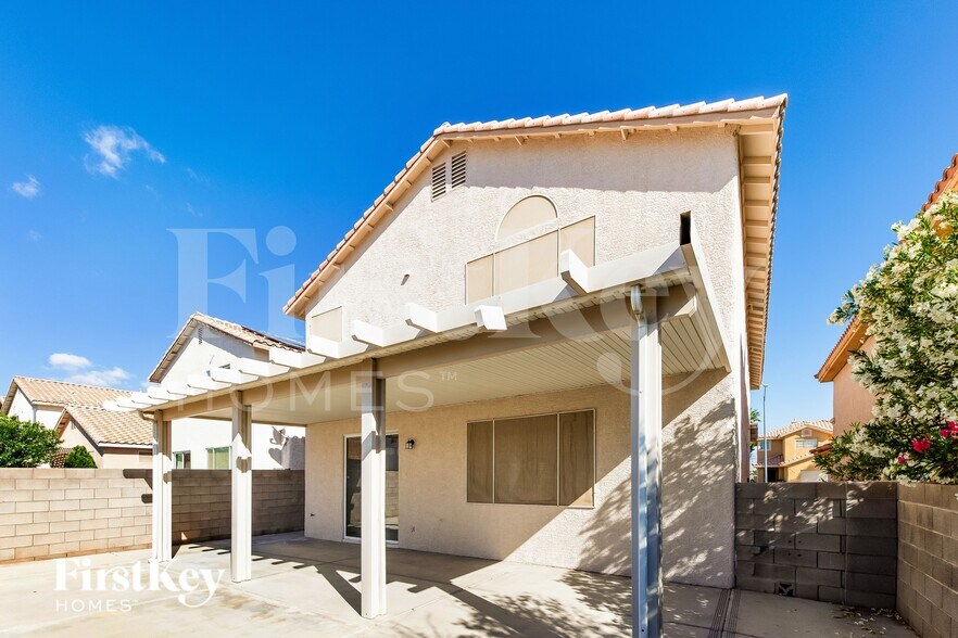 Building Photo - 8529 Gold Flash Ave