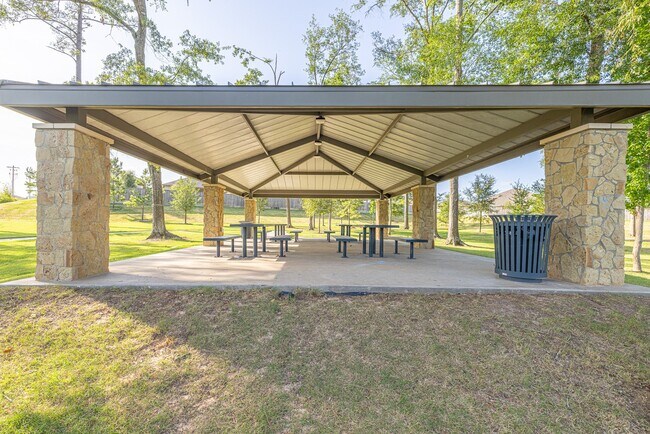 Building Photo - 17705 Hanson Ridge Dr
