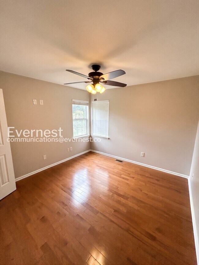 Building Photo - 6914 Weirton Pl