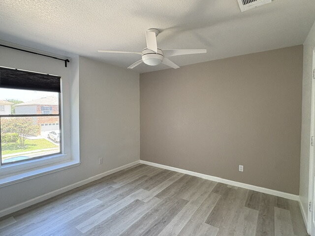 Building Photo - Move In Ready 3 Bedroom Near UTSA, La Cantera and The Rim