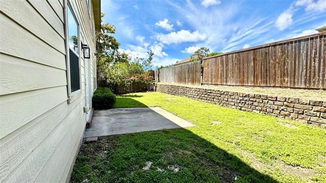 Building Photo - 705 Piedmont Dr