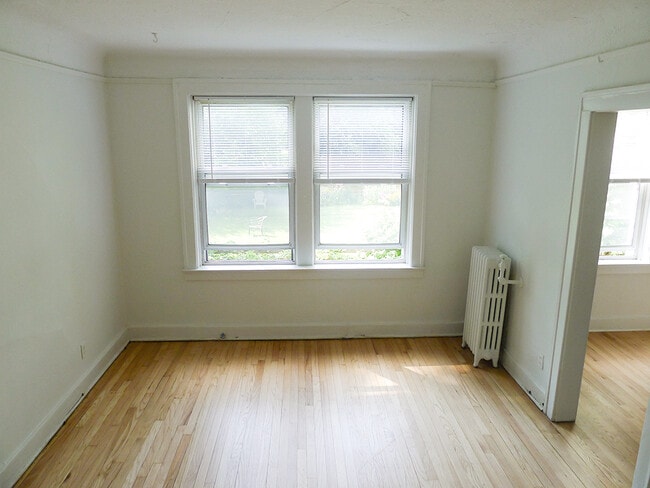 Building Photo - 1780 Van Dyke St