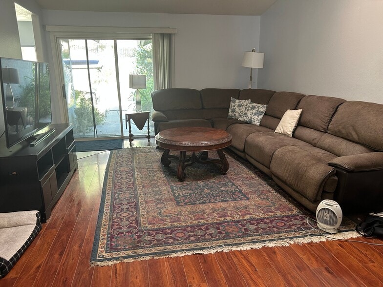 Building Photo - 3685 Canyon Terrace Dr
