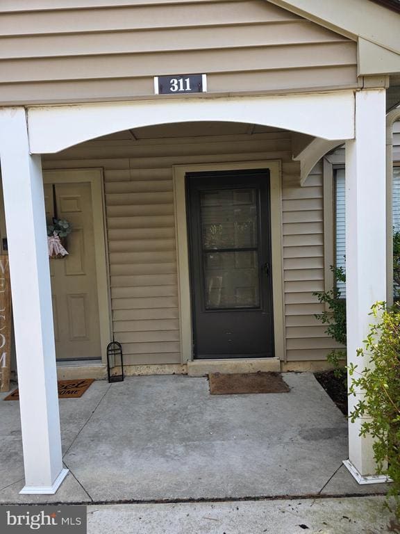 Building Photo - 311 Gregorys Way