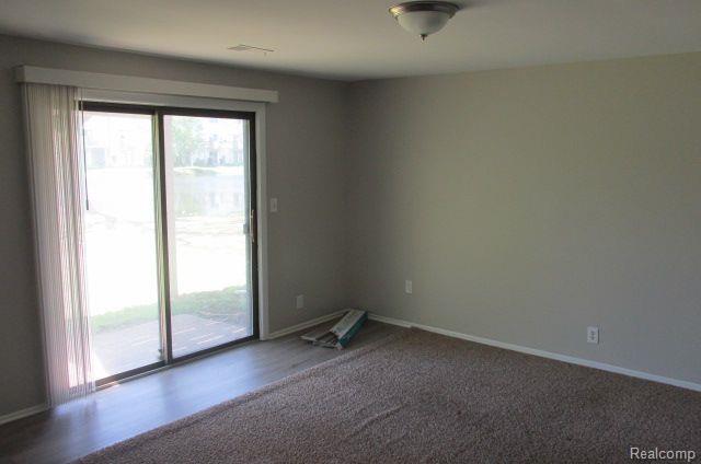 Building Photo - 7310 Bluewater Dr