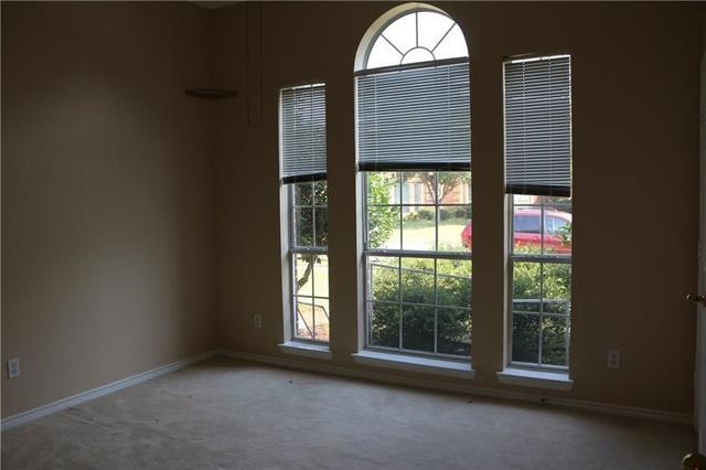Building Photo - 4428 Buchanan Dr