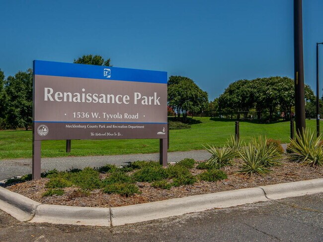 Building Photo - Built in 2022 and waiting for you to move right on in!