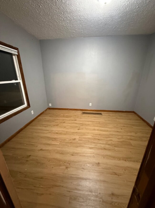 Building Photo - 3483 W 63rd St