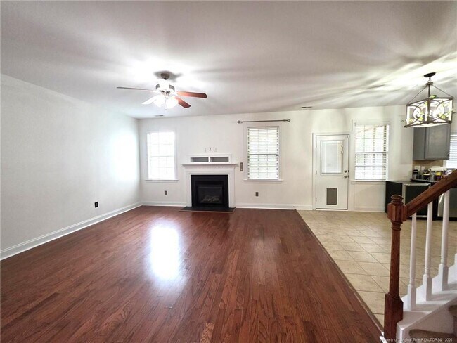 Building Photo - 131 Old Glory Ln