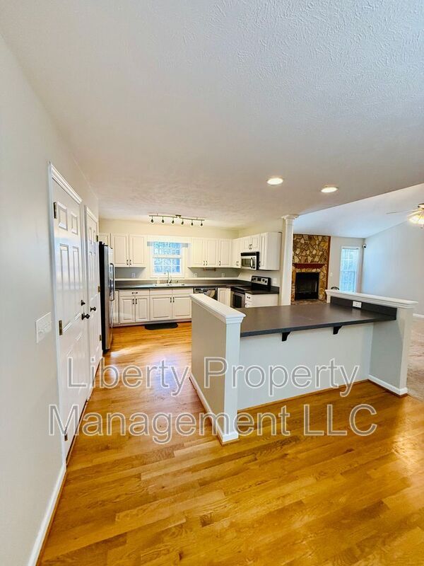 Building Photo - 48 Commonwealth Ct