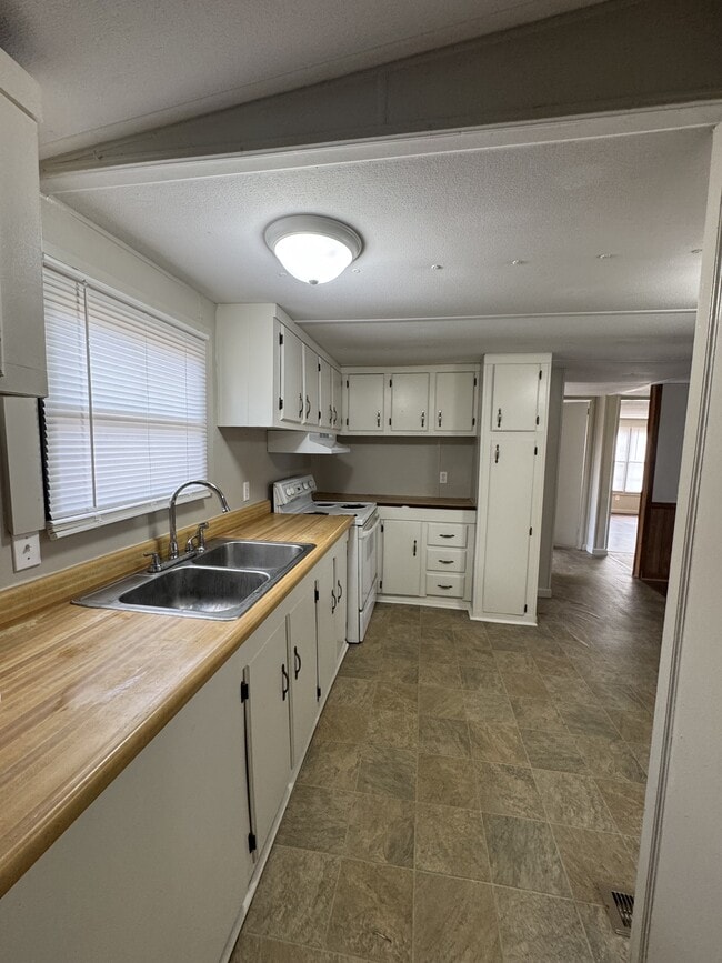 Building Photo - 2317 Cadillac Dr